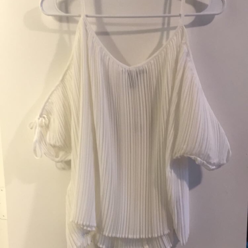 White Ribbed Off the Shoulder Tank